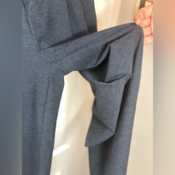 VUORI•Elevation Trouser High Rise Wide Leg Pleated•Midnight Heather•LIKE NEW•L - Picture 7 of 16